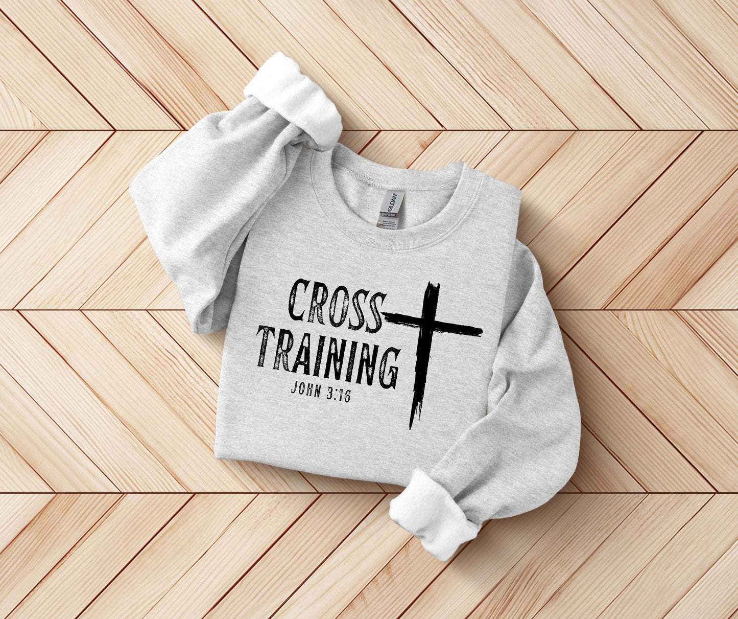 Cross Training SWEATSHIRT.